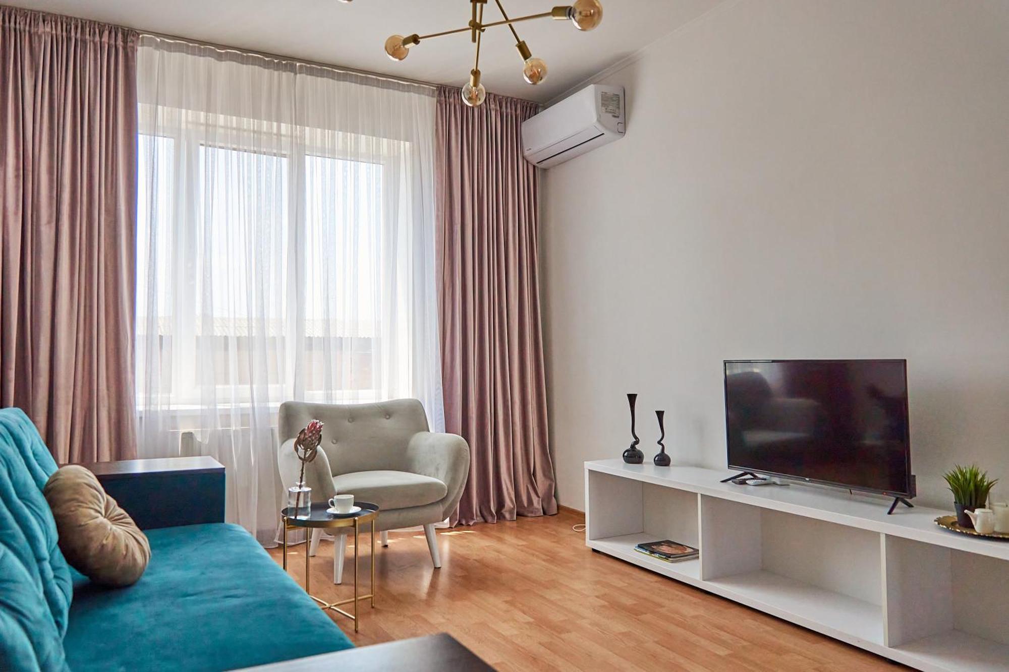 Lux Apartment Mukatsjeve Eksteriør bilde