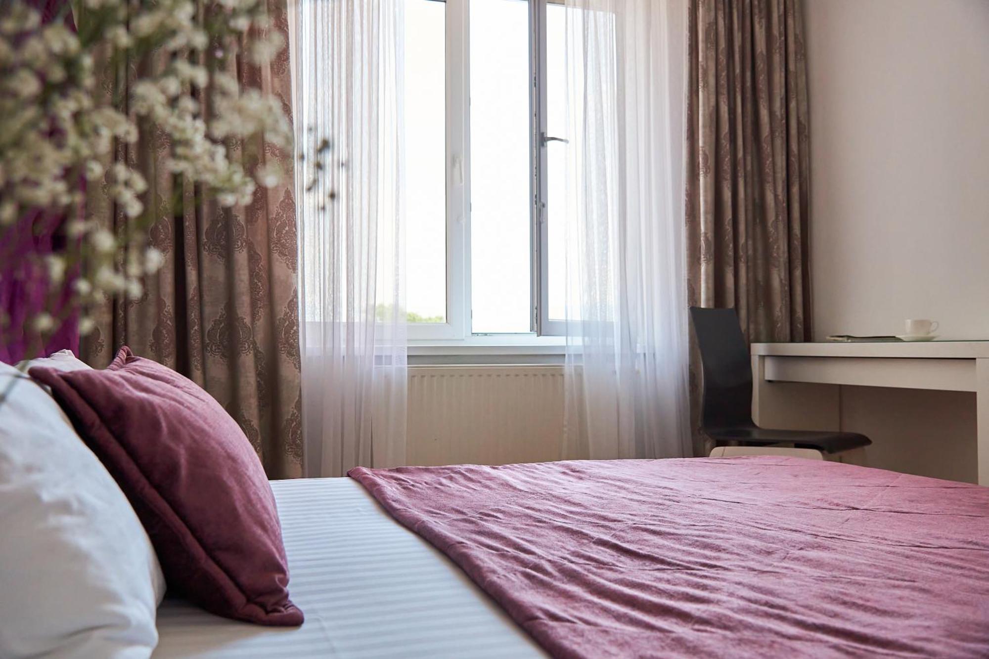 Lux Apartment Mukatsjeve Eksteriør bilde