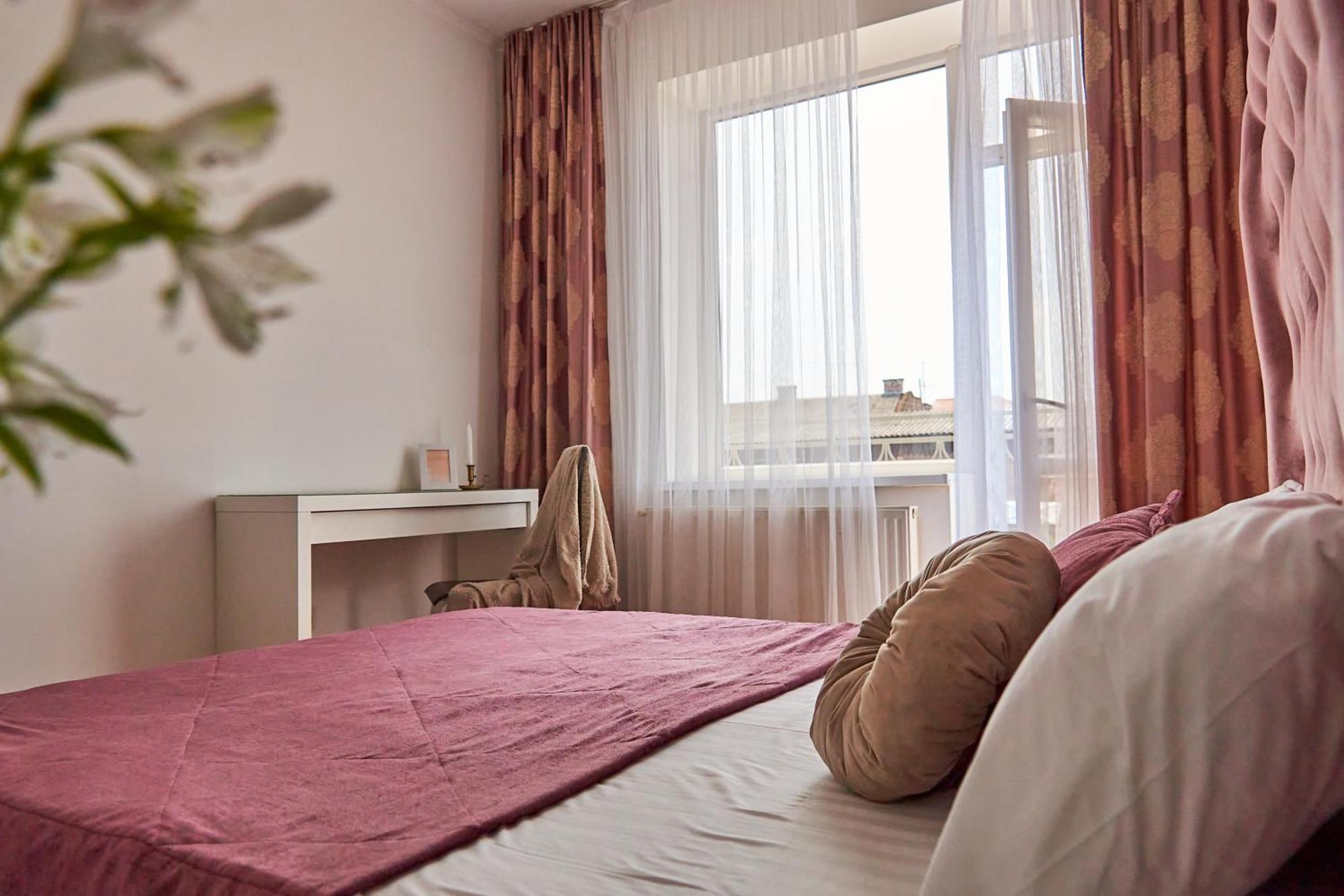 Lux Apartment Mukatsjeve Eksteriør bilde